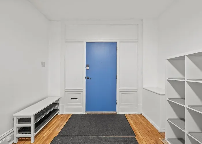 Homestay Oakland/university @h Bright And Stylish Private Bedroom With Shared Bathroom *